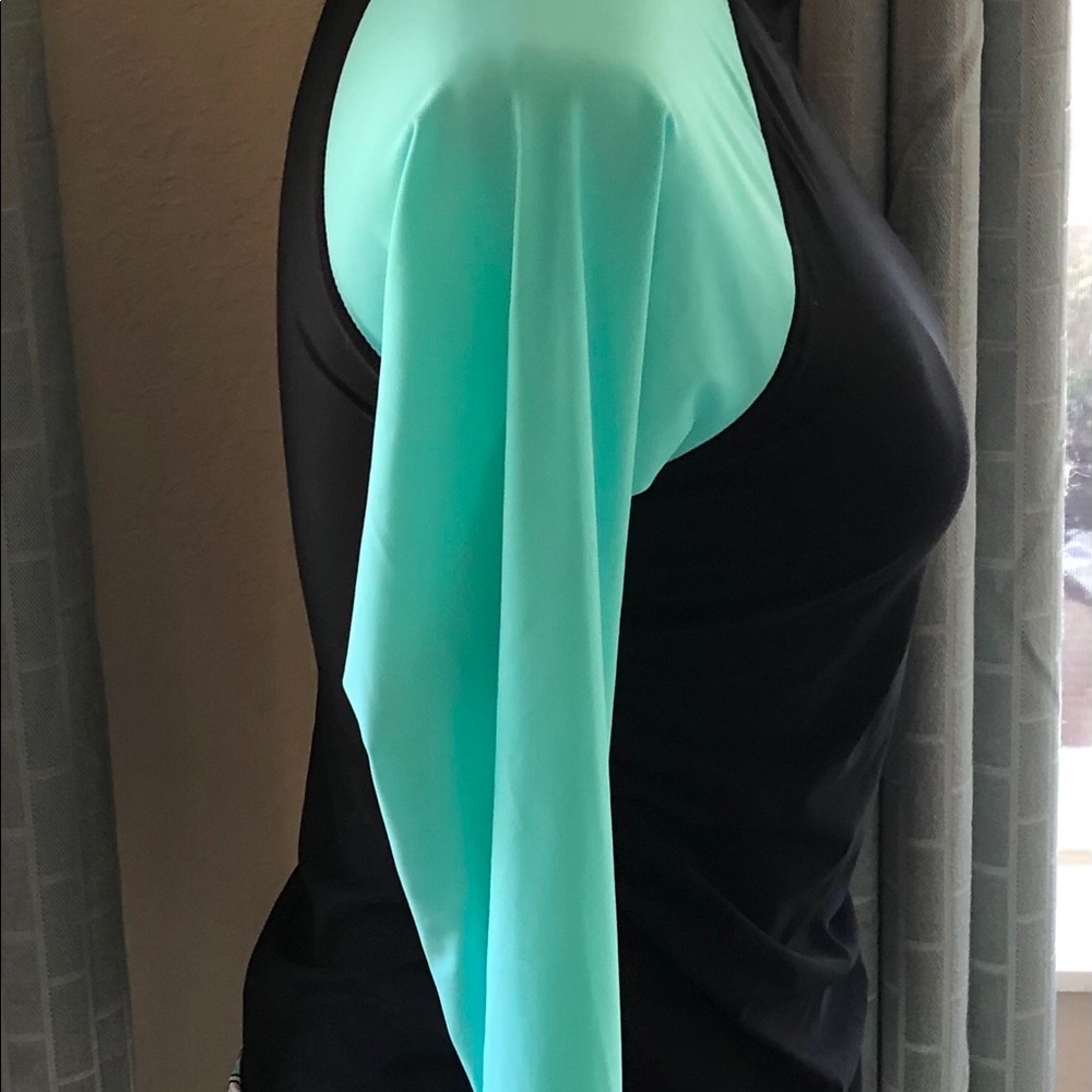 Bathing suit - Picture 2 of 3